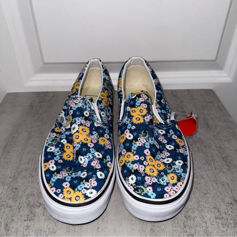 VANS Classic Slip-On Sneakers In True Navy/ Floral (Multi) - Picture 2 of 6